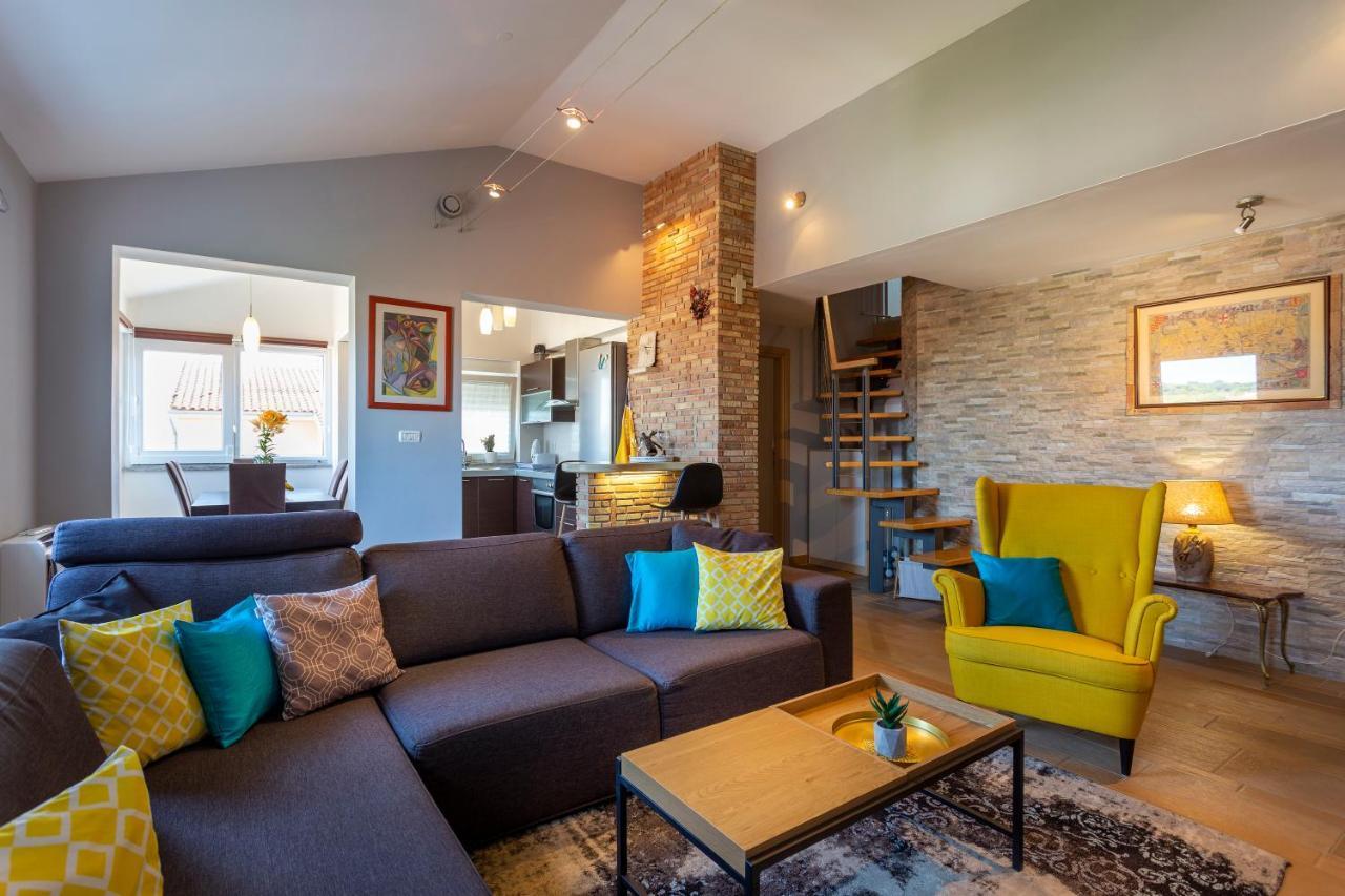 Apartman Ember PUY Exterior foto